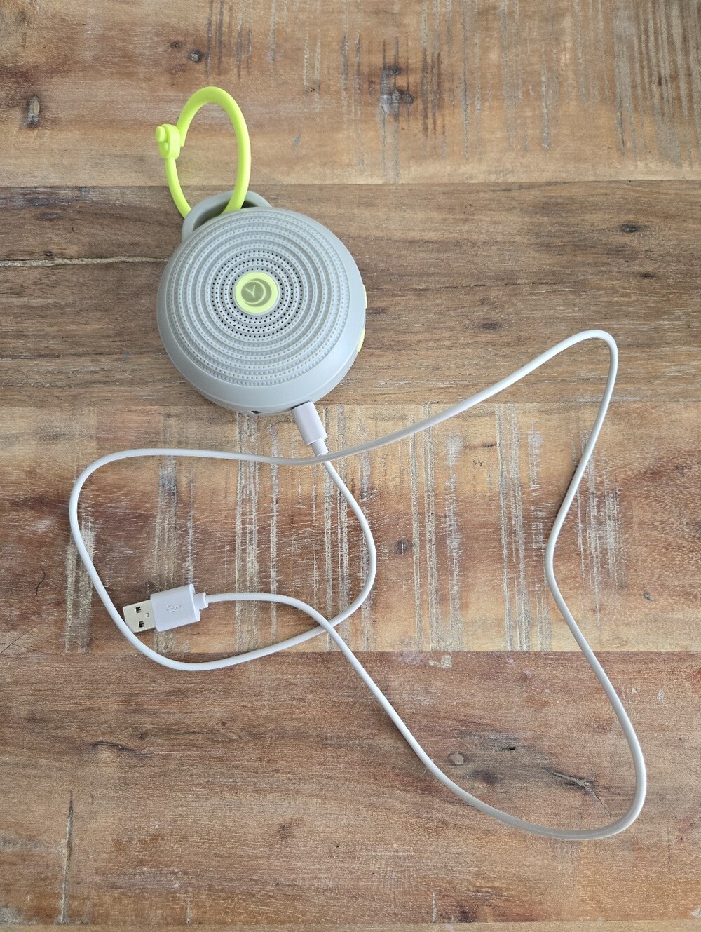 Yogasleep Hushh Portable Spund Machine